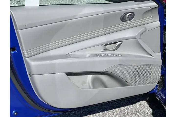 $23095 : Hyundai ELANTRA 2025 SEL Con image 10