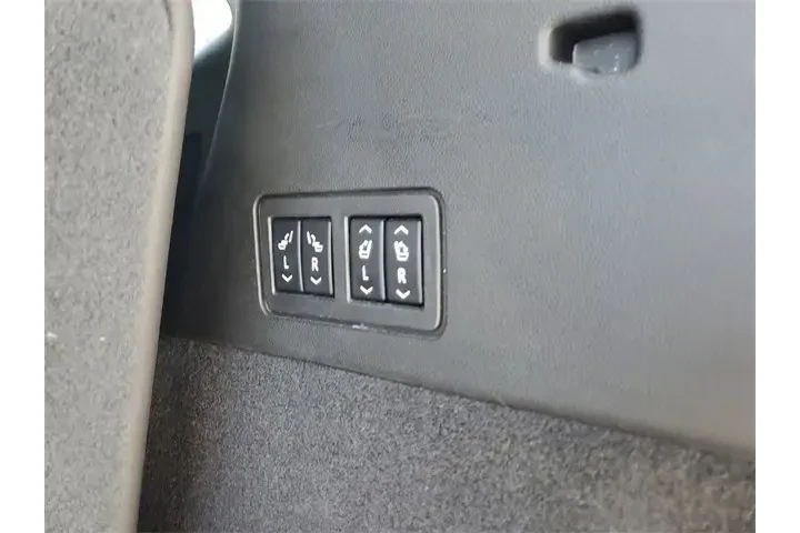 $30990 : Cadillac XT6 2021 Premium Lu image 9