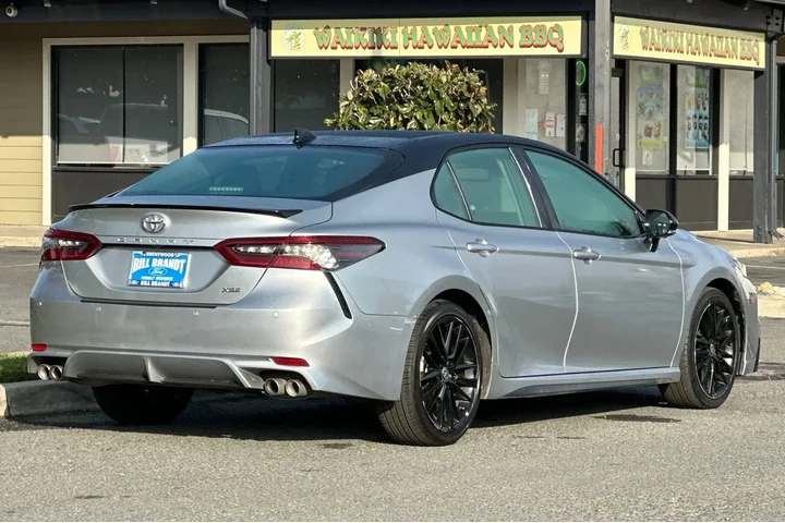 $31319 : Toyota Camry 2024 XSE V6 4dr image 3