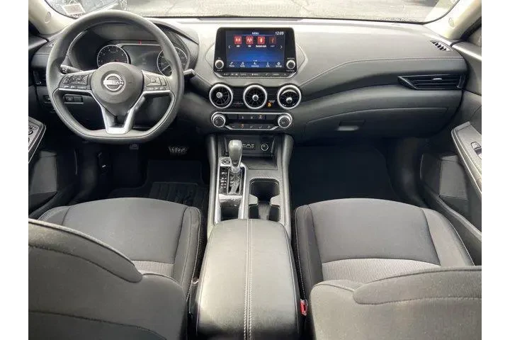 $16088 : Nissan Sentra 2025 SV 4dr Se image 10