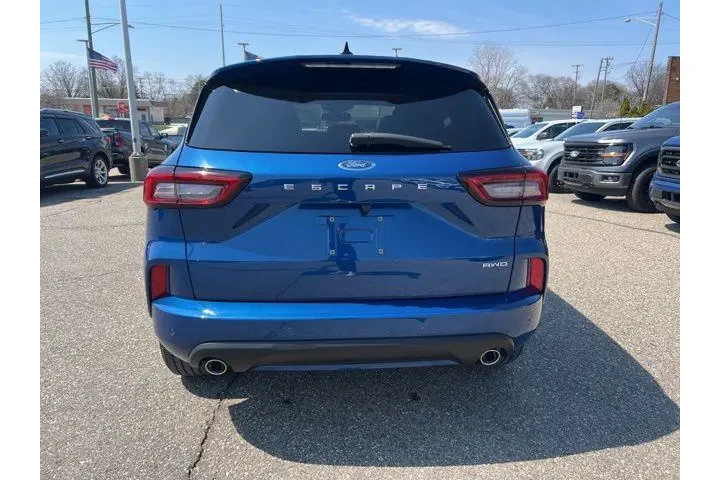 $26850 : Ford Escape 2023 AWD ST-Line image 5