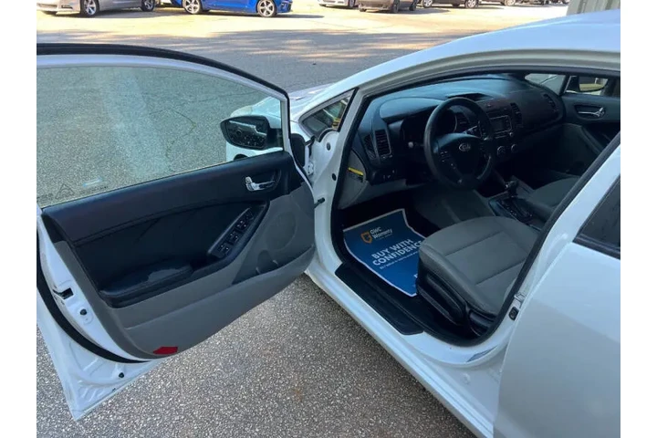$6999 : 2015 Forte LX image 10