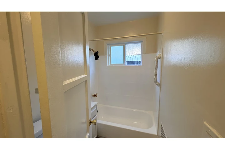 $1850 : Apartamento en South Gate image 6