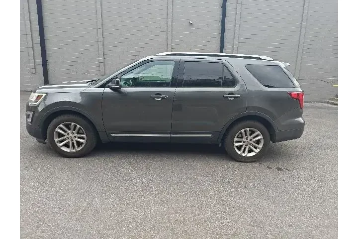 $13990 : Ford Explorer 2017 XLT 4dr S image 5