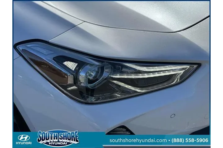 $25990 : Genesis G70 2021 AWD 2.0T 4d image 10