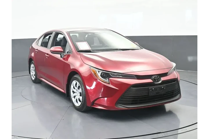 $17996 : Toyota Corolla 2024 LE 4dr S image 9