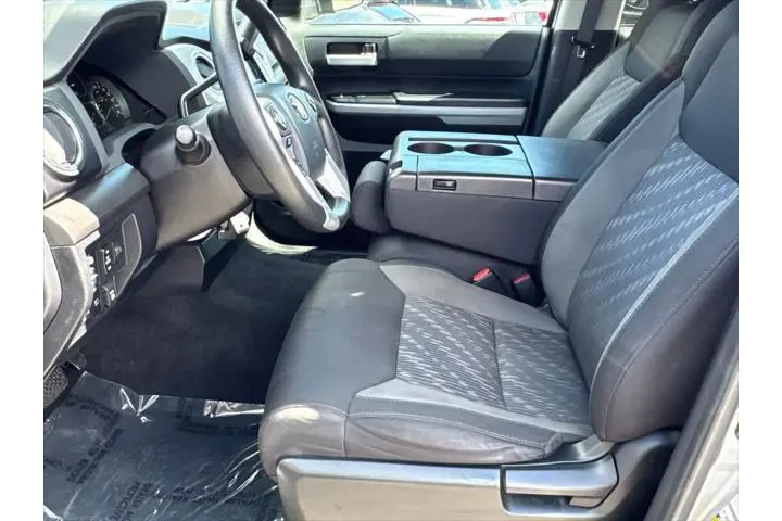 $39999 : Toyota Tundra 2020 4x4 SR5 4 image 9