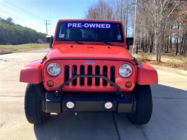 $14987 : 2013 Wrangler Unlimited Sahar image 2