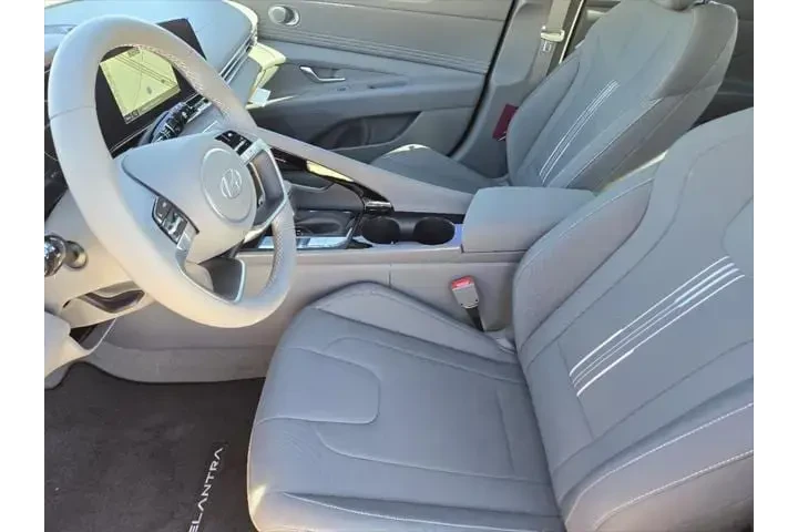 $19499 : Hyundai ELANTRA 2025 SEL Con image 7