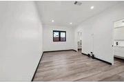 $2430 : 3bed and 2bath Korean town LA thumbnail
