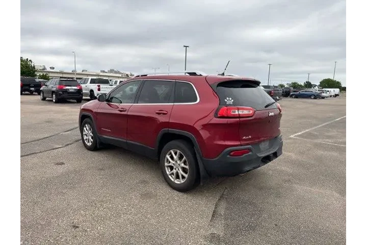 $9982 : Jeep Cherokee 2015 4x4 Latit image 5