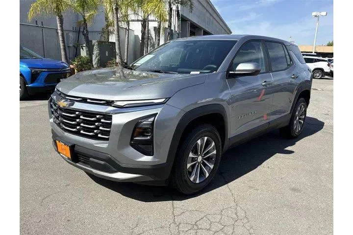 $23100 : Chevrolet Equinox 2025 LT 4d image 7
