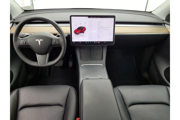 $33998 : Tesla Model Y 2022 AWD Long image 9