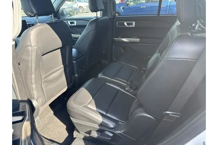 $29009 : Ford Explorer 2023 XLT 4dr S image 9
