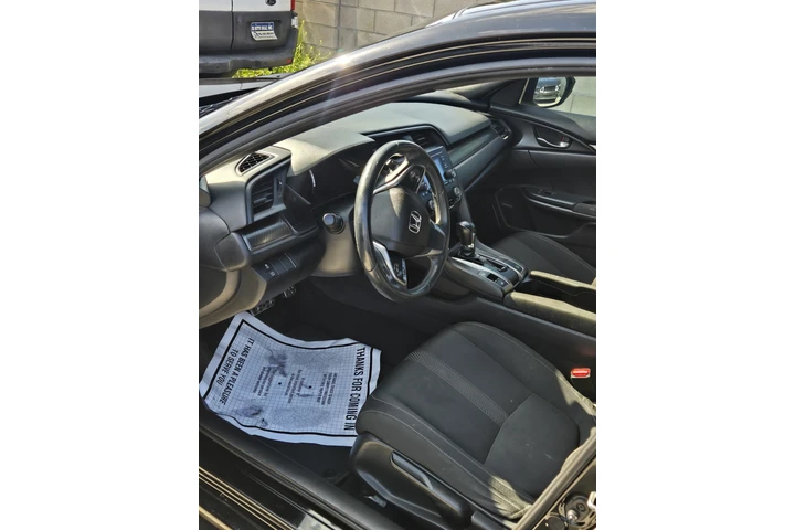 $18900 : 2018 honda civic sport image 1