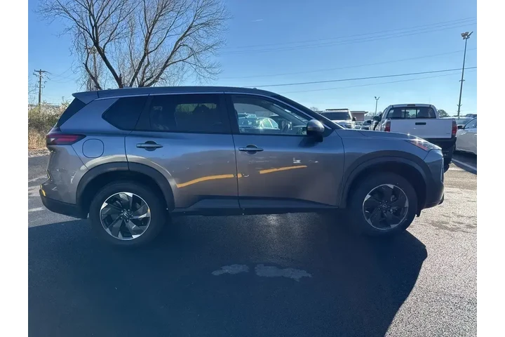 $26777 : Nissan Rogue 2024 AWD SV 4dr image 5