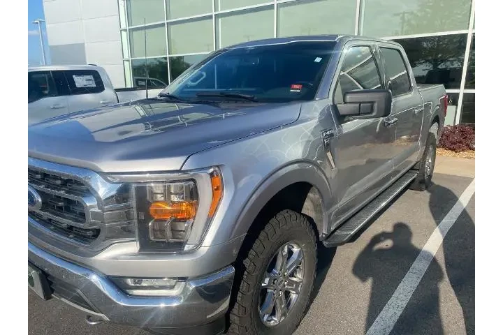 $31994 : Ford F-150 2021 4x4 XLT 4dr image 4