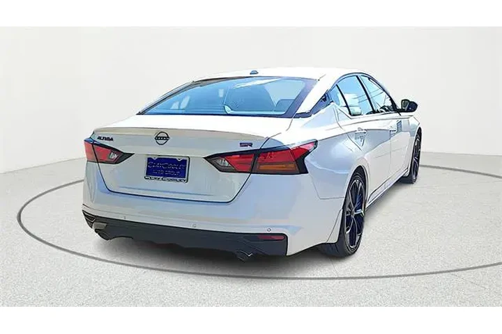 $23442 : Nissan Altima 2024 2.5 SR 4d image 7