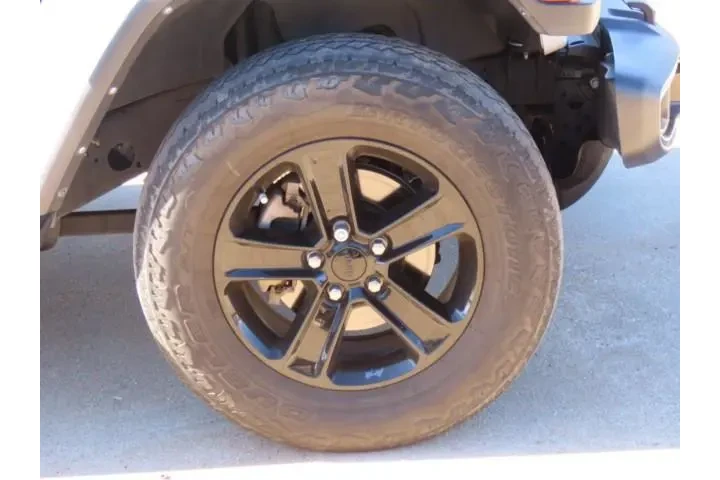 $30911 : Jeep Wrangler Unlimited 2021 image 6