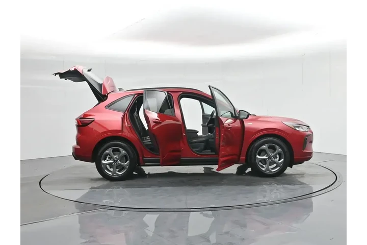 $24305 : Ford Escape 2024 ST-Line 4dr image 5