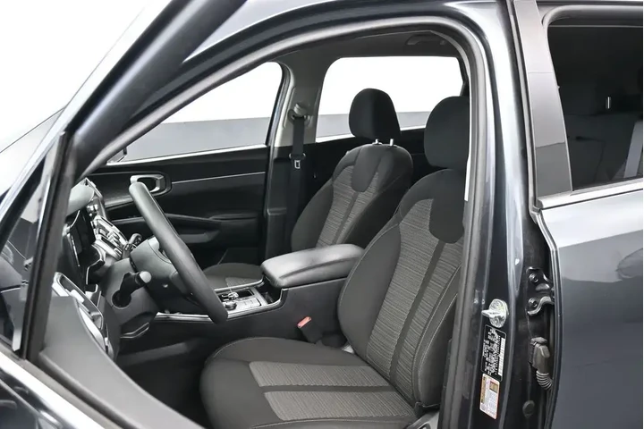 $22500 : Kia Sorento 2022 LX 4dr SUV image 10