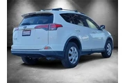$13529 : Toyota RAV4 2017 LE 4dr SUV thumbnail