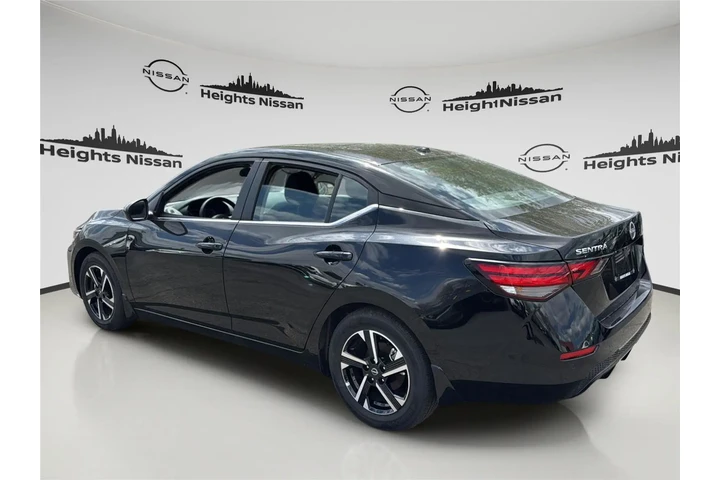 $19990 : Nissan Sentra 2025 SV 4dr Se image 3