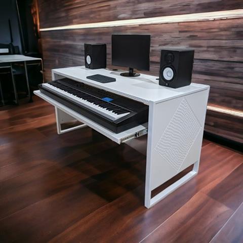 MV Studio Desk image 1