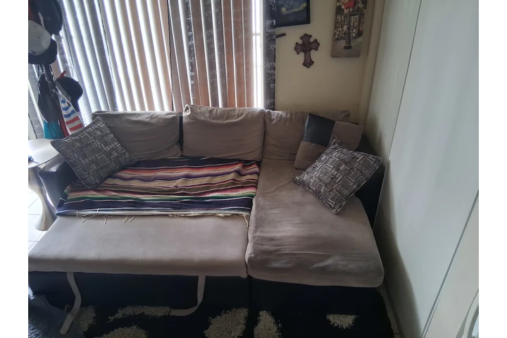 SOFA & CAMA image 1