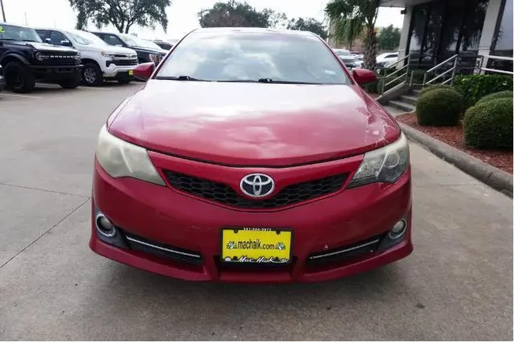 $10988 : Toyota Camry 2012 SE V6 4dr image 2