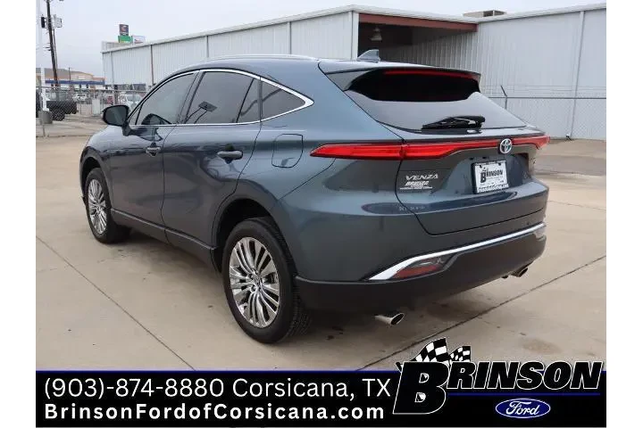 $30900 : Toyota Venza 2023 AWD LE 4dr image 5