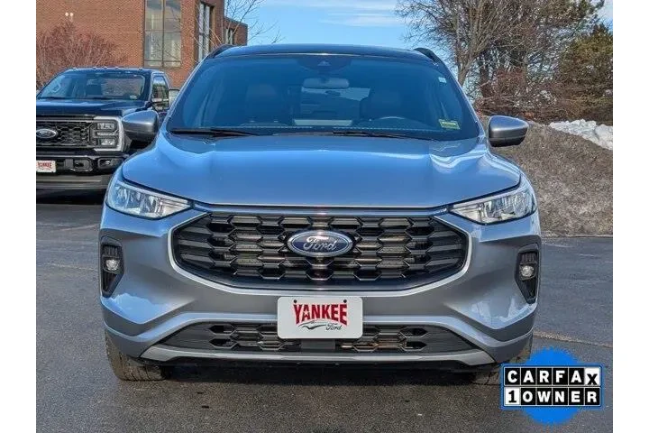 $25339 : Ford Escape 2023 AWD ST-Line image 8