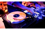🎧 DJ Danny - Música para Todo en Riverside