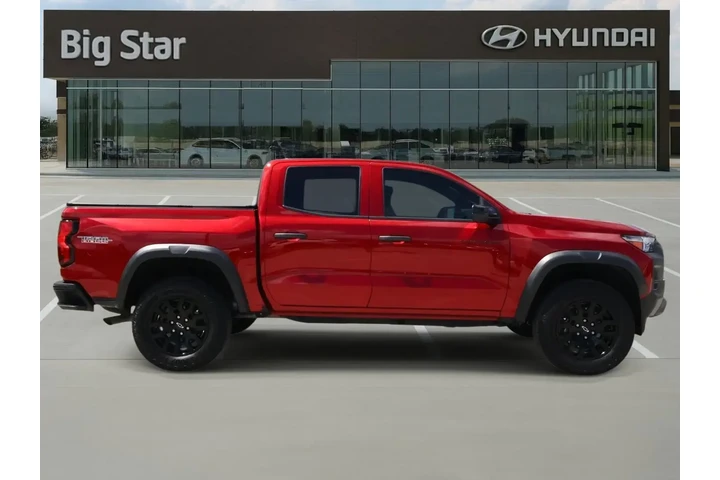 $37988 : Chevrolet Colorado 2024 4x4 image 5