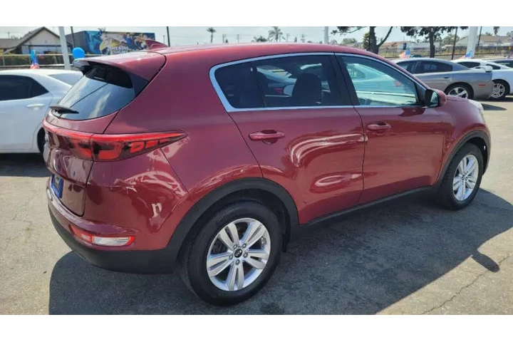 $10995 : 2017 Sportage LX image 4