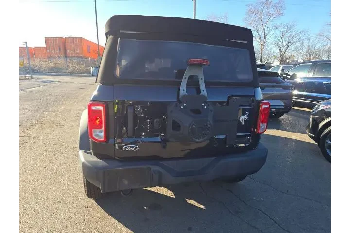 $28999 : Ford Bronco 2021 4x4 Base 4d image 5