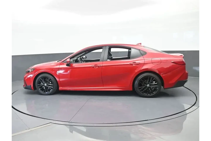 $23991 : Toyota Camry 2025 SE 4dr Sed image 3