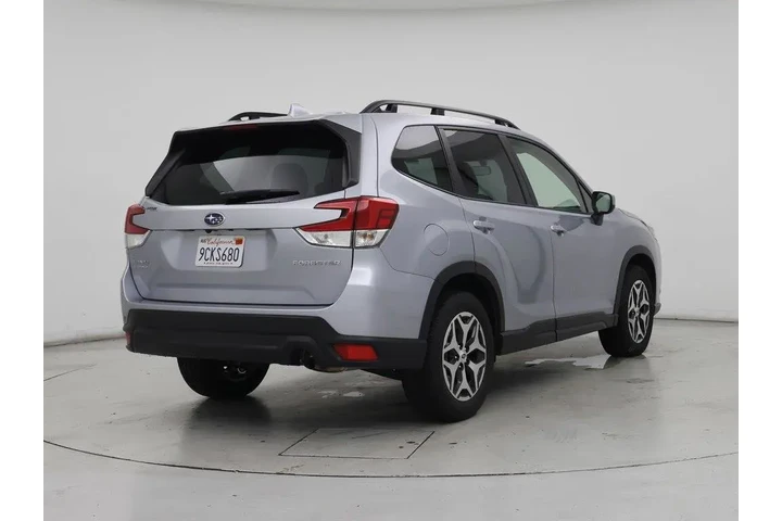 $28998 : Subaru Forester 2022 AWD Pre image 8