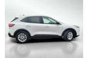$19603 : Ford Escape 2022 SE 4dr SUV thumbnail