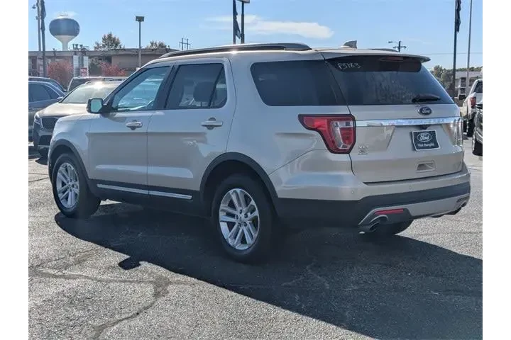 $14988 : Ford Explorer 2017 XLT 4dr S image 5