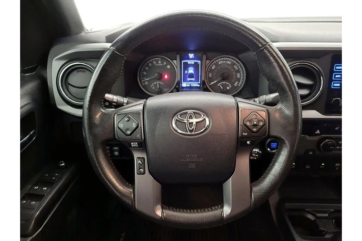 $25998 : Toyota Tacoma 2017 4x2 TRD O image 10