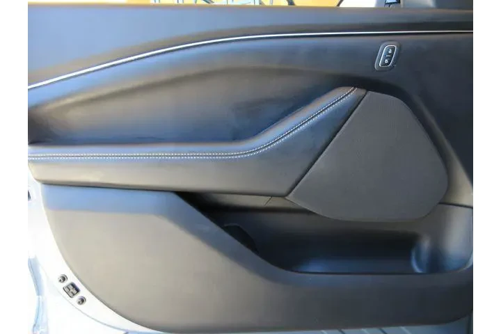 $25480 : Ford Mustang Mach-E 2023 AWD image 9