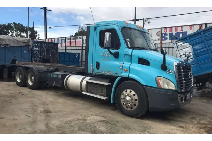 Recycling Dump image 2