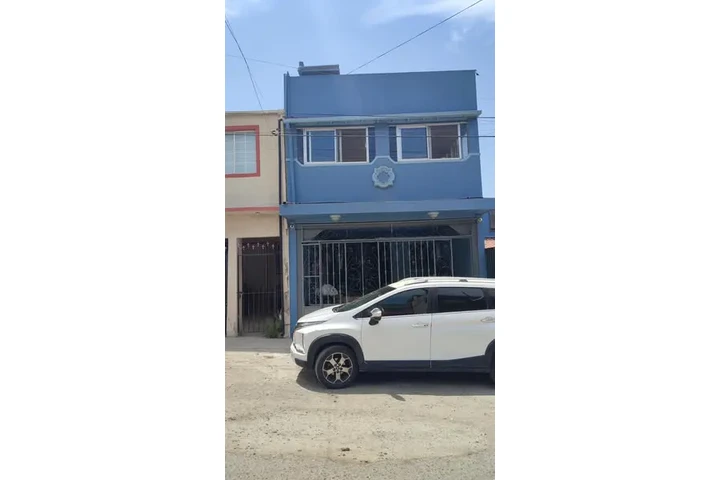 $4240000000 : CASA EN PASEO DE GUAYCURA image 1