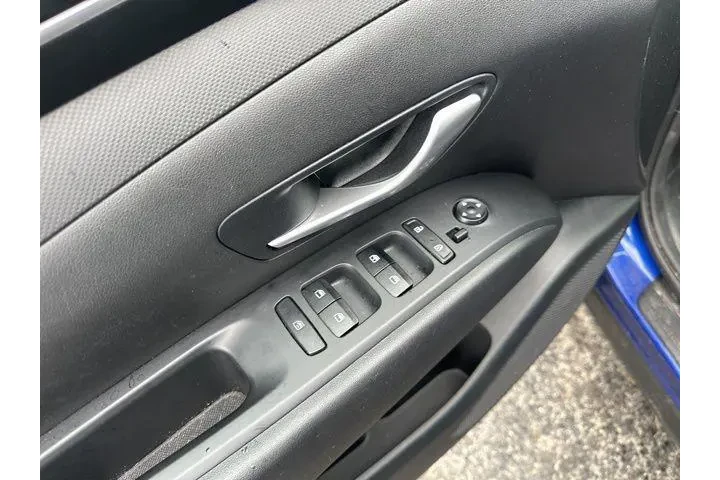 $18337 : Hyundai TUCSON 2023 AWD SE 4 image 8