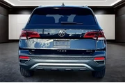 $17446 : Volkswagen Taos 2022 AWD SE thumbnail