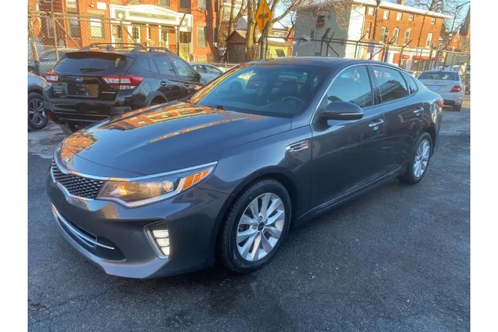 2018 Optima image 4