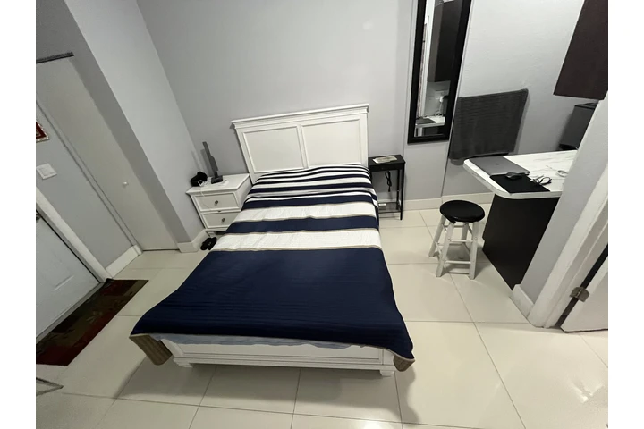 $1300 : Apartamento en excelente zona image 2