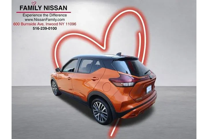 $17768 : Nissan Kicks 2023 SV 4dr Cro image 5