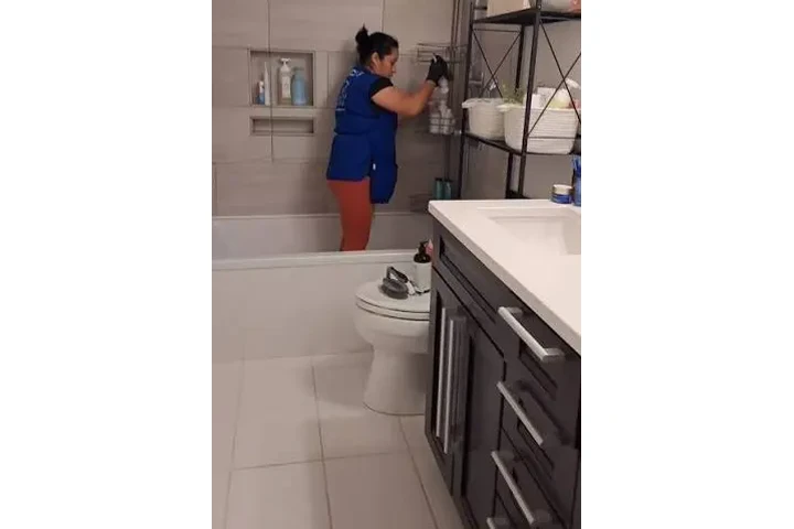 ➡️ TRABAJO DE LIMPIEZA DE CASA image 1